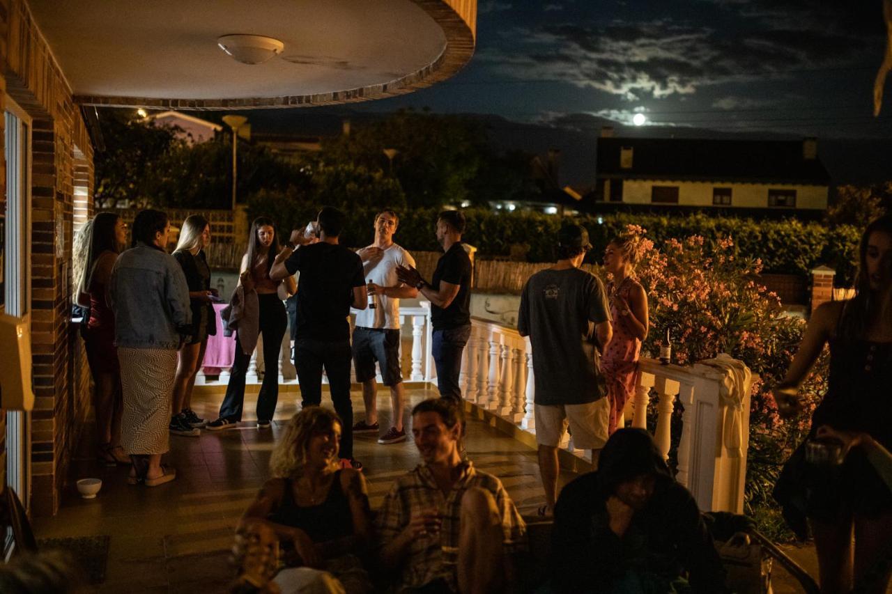 Gijon Surf Hostel Zewnętrze zdjęcie